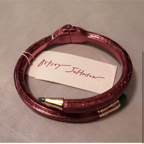 NWT ⚜️♥️⚜️ Betsey Johnson Holiday Red Glitter Pencil Bracelet With Green Eraser - Picture 8 of 12